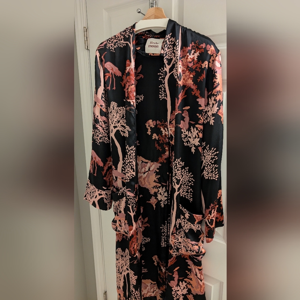 Gorgeous Aritzia Little Moon Kimono/Robe/ Jacket.BlackPink w/matching tie belt